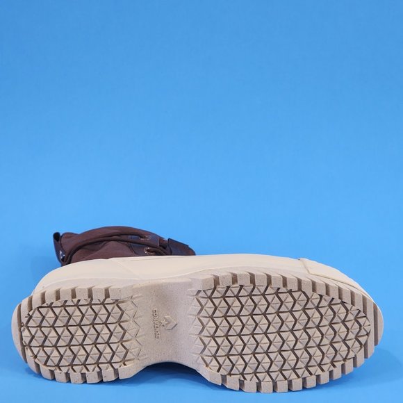 Converse CTAS Hi Lugged 2.0 Counter Climate Women's Sneakers A01328C NWT - Picture 4 of 6